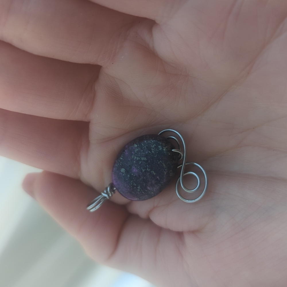 Wire Wrapped Pendant - Picture 2 of 2